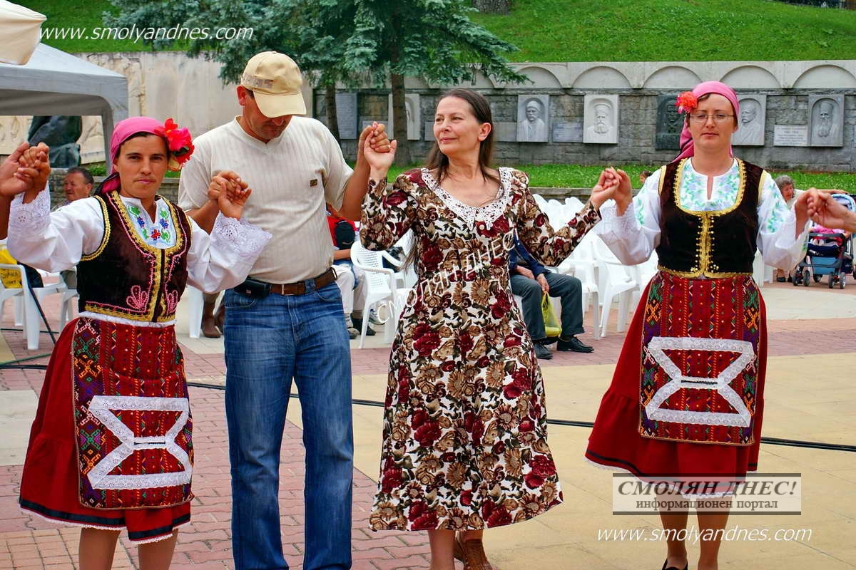 Национални фолклорни празници - Смолян 2009 29
