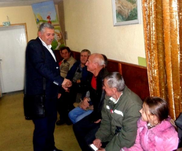 Жителите на Могилица поискаха от Стефан Сабрутев социален патронаж за самотни възрастни хора