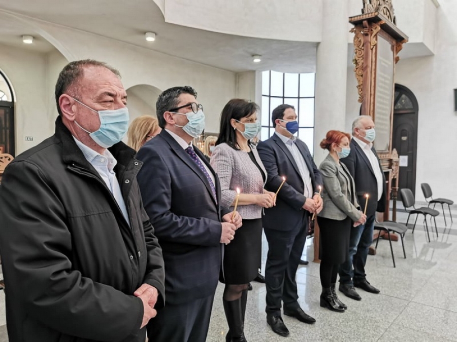 С молебен, ГЕРБ-СДС в Смолян стартира предизборната си кампания