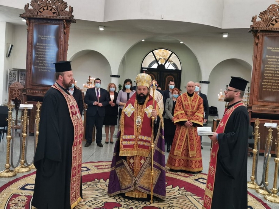С молебен, ГЕРБ-СДС в Смолян стартира предизборната си кампания