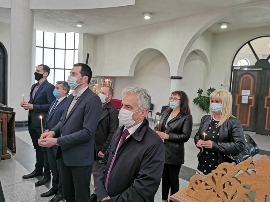 С молебен, ГЕРБ-СДС в Смолян стартира предизборната си кампания
