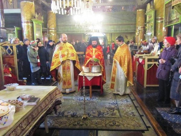 Архимандрит Висарион отслужи молебен да няма повече наводнения и природни бедствия