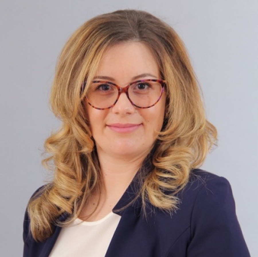 ЗДРАВКА КАВАЛОВА