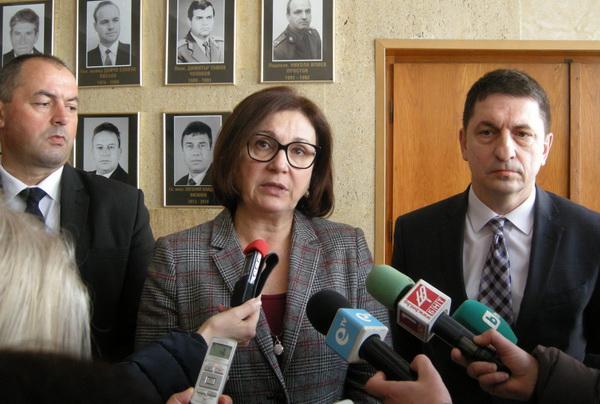Вътрешният министър Румяна Бъчварова и директорът на ГДНП проведоха работна среща с ръководния състав на ОД МВР &ndash; Смолян
