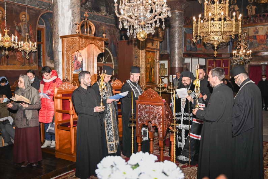 В храм &bdquo;Св. Неделя&ldquo; &ndash; &bdquo;Господи, дай ми сълзи да умия зениците на сърцето си!&ldquo;
