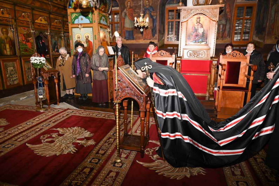 В храм &bdquo;Св. Неделя&ldquo; &ndash; &bdquo;Господи, дай ми сълзи да умия зениците на сърцето си!&ldquo;