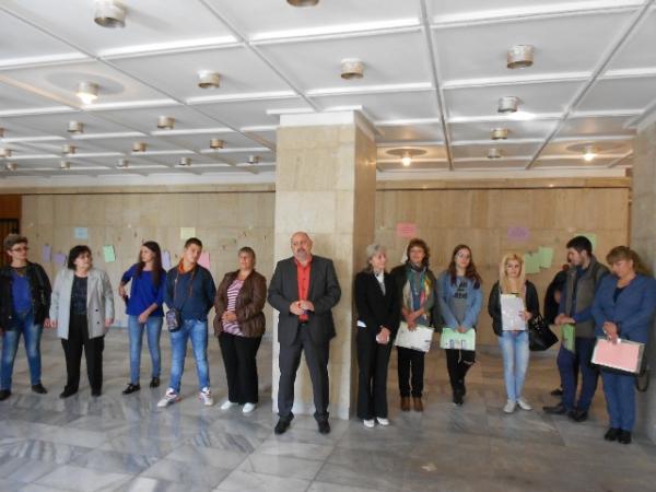 Младежи дискутираха участието си в сформирането на младежка политика
