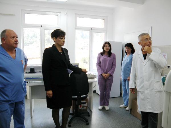 Д-р Даниела Дариткова пред лекари от МБАЛ &ndash; Златоград: Системата на клиничните пътеки се изкриви, ДСГ е по-справедлив начин за финансиране на дейността