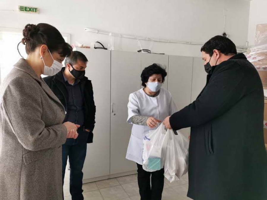 Д-р Даниела Дариткова направи дарение за болницата в Девин