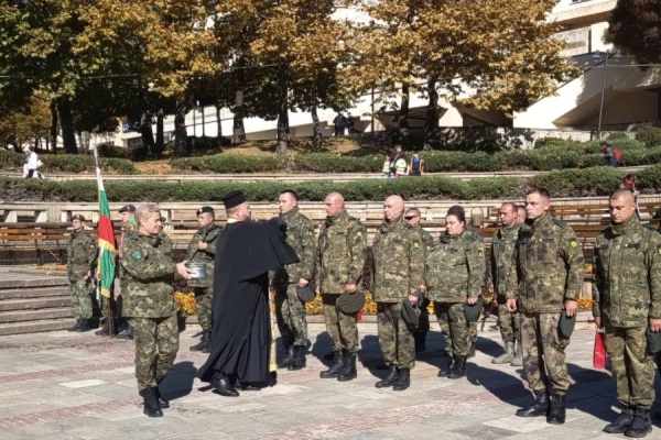 101-ви Алпийски полк отбелязва своя празник под мотото: „Една цел, един връх“