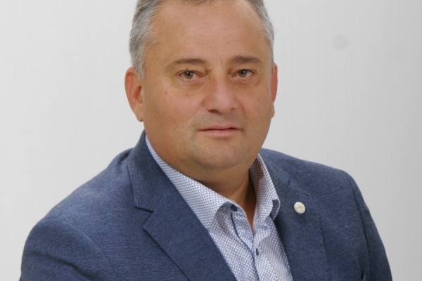 Областният управител Георги Пепеланов: „Опесъчаването на пътищата ще бъде заменено от по-щадящ метод."